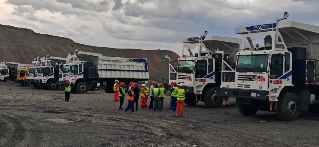 奔赴新征程！宇通新能源無人駕駛礦卡批量交付新疆圣雄黑山露天煤礦