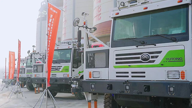 強者共鳴，同頻共贏 | 宇通純電無人駕駛礦卡批量交付