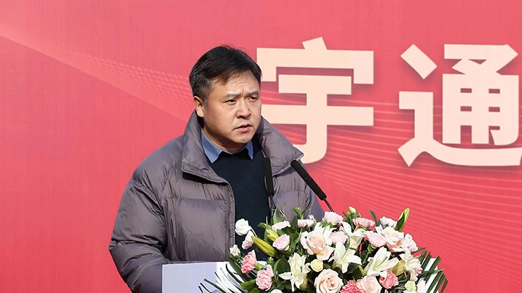 強者共鳴，同頻共贏 | 宇通純電無人駕駛礦卡批量交付