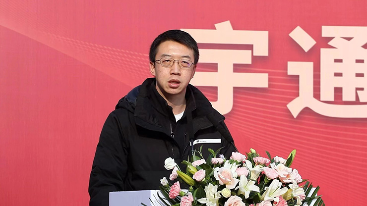 強者共鳴，同頻共贏 | 宇通純電無人駕駛礦卡批量交付