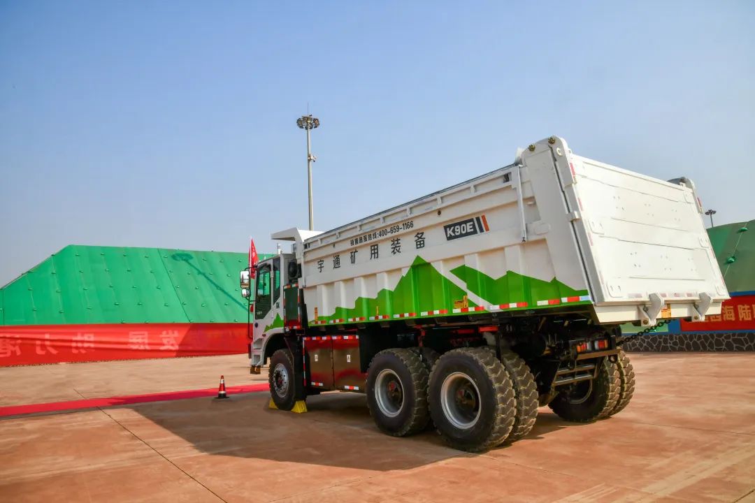 助力綠色港口建設，宇通純電礦卡正在“潔”盡所能